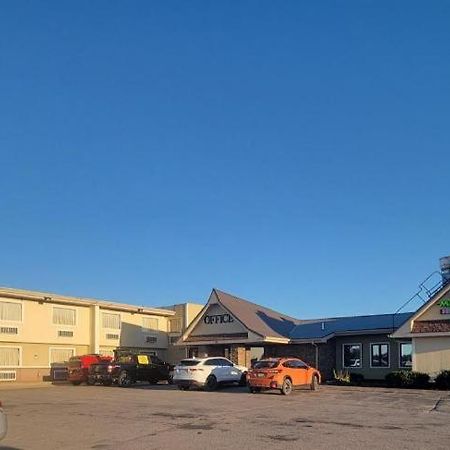 Days Inn By Wyndham West Branch Iowa City Area Eksteriør bilde