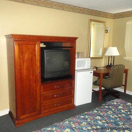 Days Inn By Wyndham West Branch Iowa City Area Rom bilde