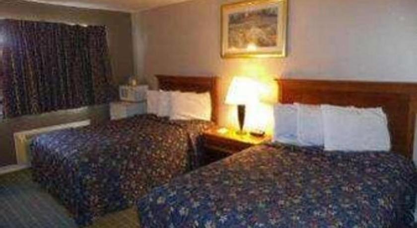 Days Inn By Wyndham West Branch Iowa City Area Eksteriør bilde