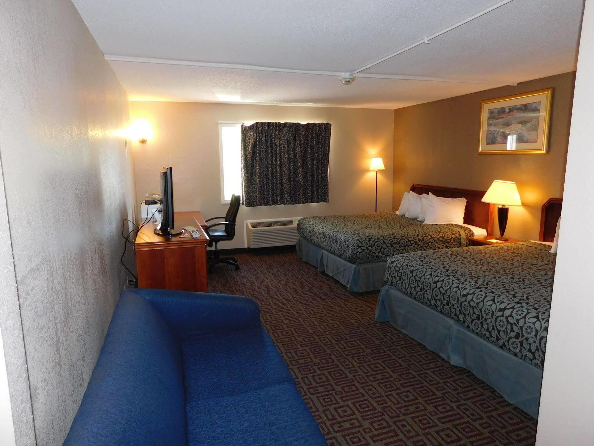 Days Inn By Wyndham West Branch Iowa City Area Eksteriør bilde